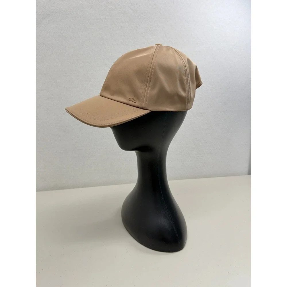 Alo Yoga Cap Camel Tan Adjustable Baseball Hat Water Resistant
